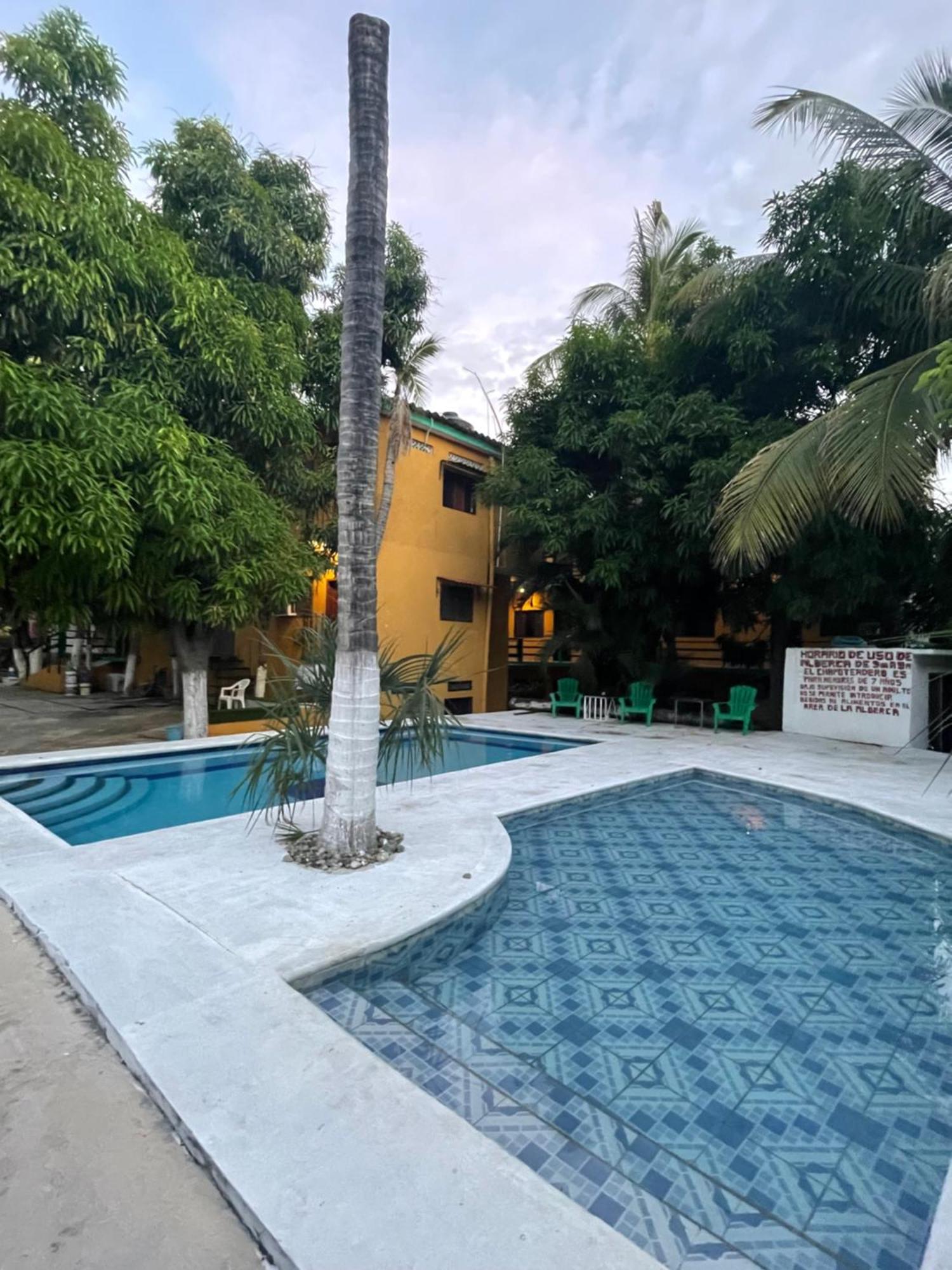 Hotel Posada Playa Manzanillo プエルト・エスコンディード エクステリア 写真